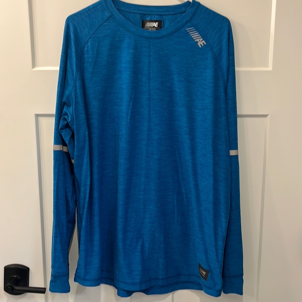 American Eagle blue shirt